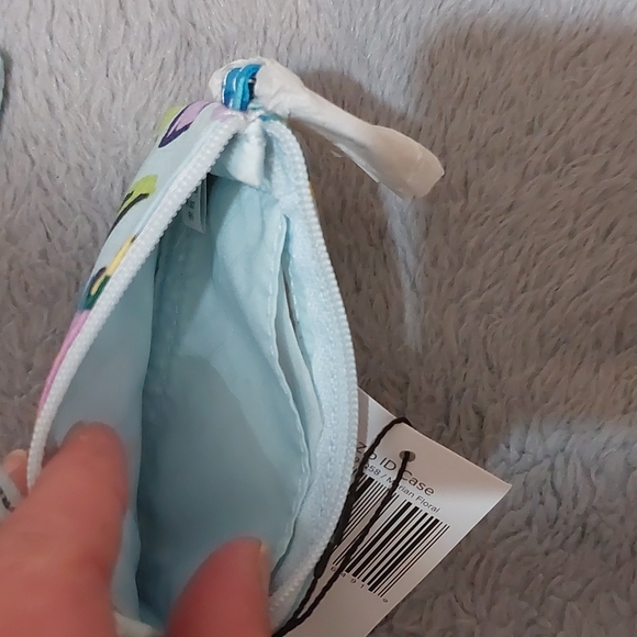 Vera Bradley Zip ID Case/Wallet - Picture 3 of 10